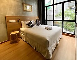CHAOS BOUTIQUE HOTEL