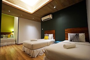 CHAOS BOUTIQUE HOTEL