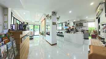 Gusto House