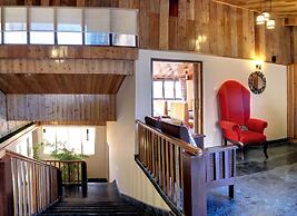 Summit Namnang Courtyard & Spa