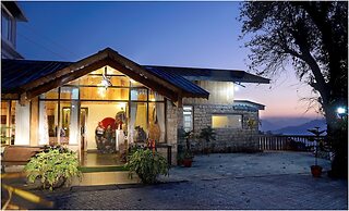 Summit Namnang Courtyard & Spa