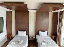 Phi Phi Cliff Beach Resort