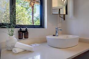 Baobab Ridge Private Lodge