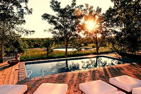 Baobab Ridge Private Lodge