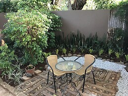 El Roi Guest Lodge