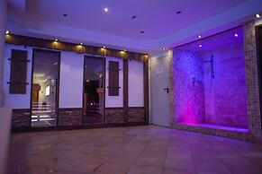 Hotel Carpathia