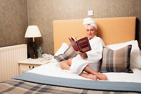 Lakeside Hotel & Spa
