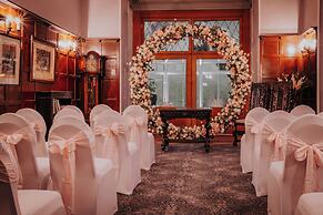 Lakeside Hotel & Spa
