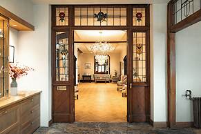 Lakeside Hotel & Spa