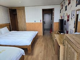 Cheonjiyeon Hotel