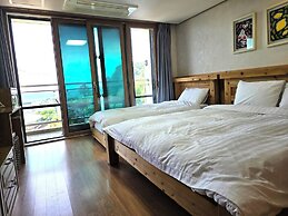 Cheonjiyeon Hotel