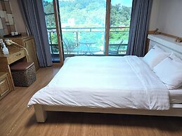 Cheonjiyeon Hotel