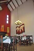 Sunninghill Guest Lodge