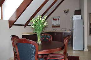 Sunninghill Guest Lodge