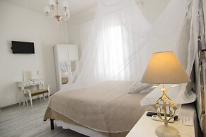 7 Rooms
