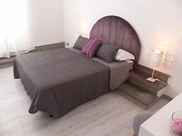 7 Rooms