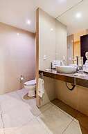 First Inn Hotel & Business