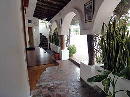 Hotel Crossman