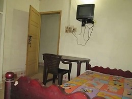 St.Antonys Lodge Ernakulam Market