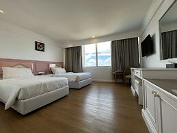 Dhevaraj Hotel
