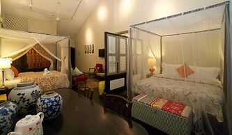 Muntri Mews