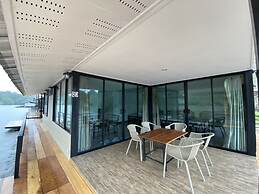 Riverside Hill Resort & Restaurant