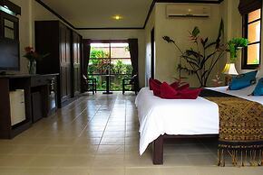 Khaolak Palm Hill Resort