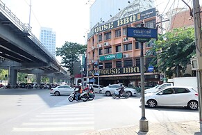 Take A Nap Hotel