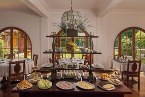 Le Chatelet Hotel