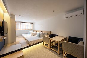 HOTEL FUJi TORiiGATE