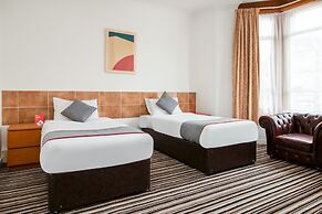 Cardiff Riverside Hotel by Belvilla