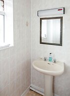 Cardiff Riverside Hotel by Belvilla