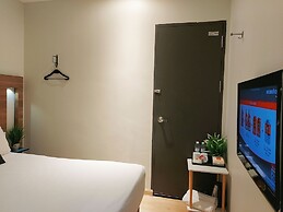 The Leverage Business Hotel Mergong