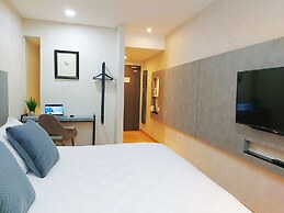 The Leverage Business Hotel Mergong