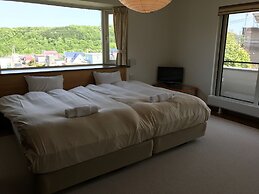 Tsuru Apartments