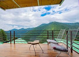 Seclude Ramgarh, Cliff's Edge