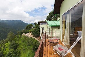 Seclude Ramgarh, Cliff's Edge