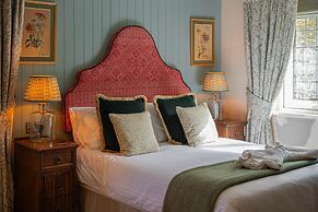 Stone House Hotel