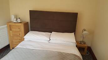 Airport Guest House