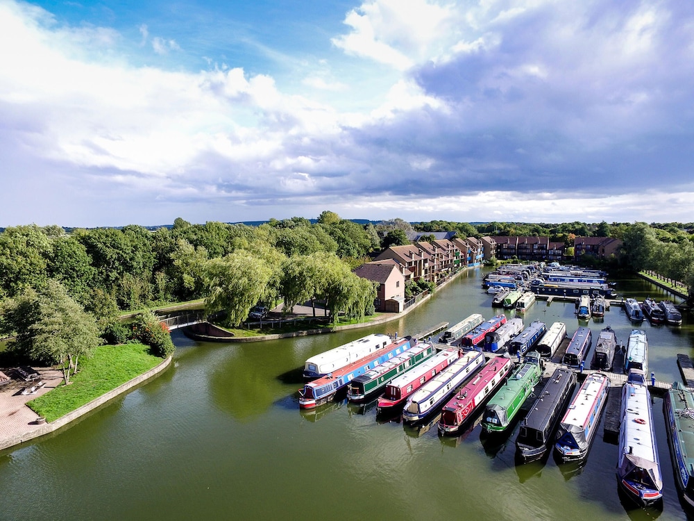 Peartree Lodge Waterside