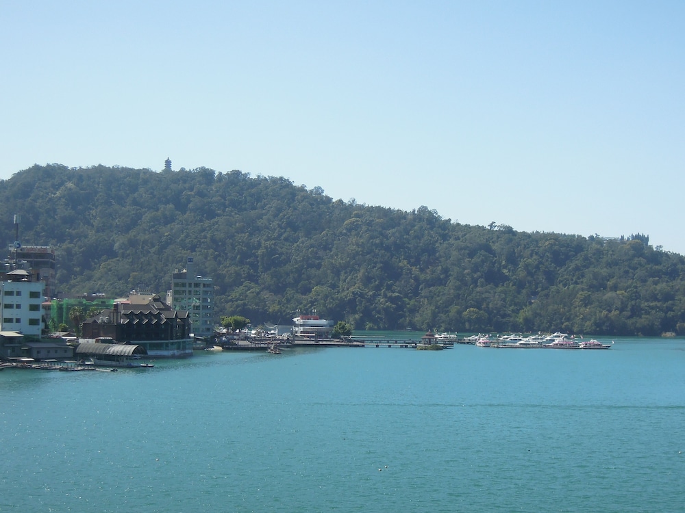 Cherry Feast Resort