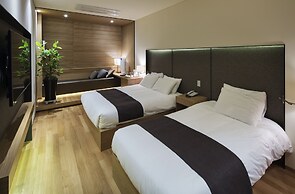 Dukgu Oncheon Hotel