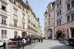 Old Town - Dusni Apartments