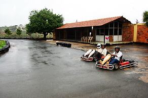 Cotton County Club and Resort