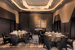 Conrad Manila