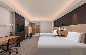 Conrad Manila