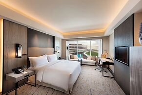 Conrad Manila