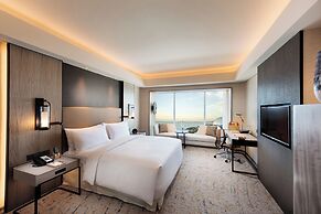 Conrad Manila
