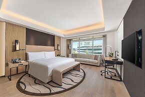 Conrad Manila
