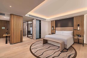Conrad Manila